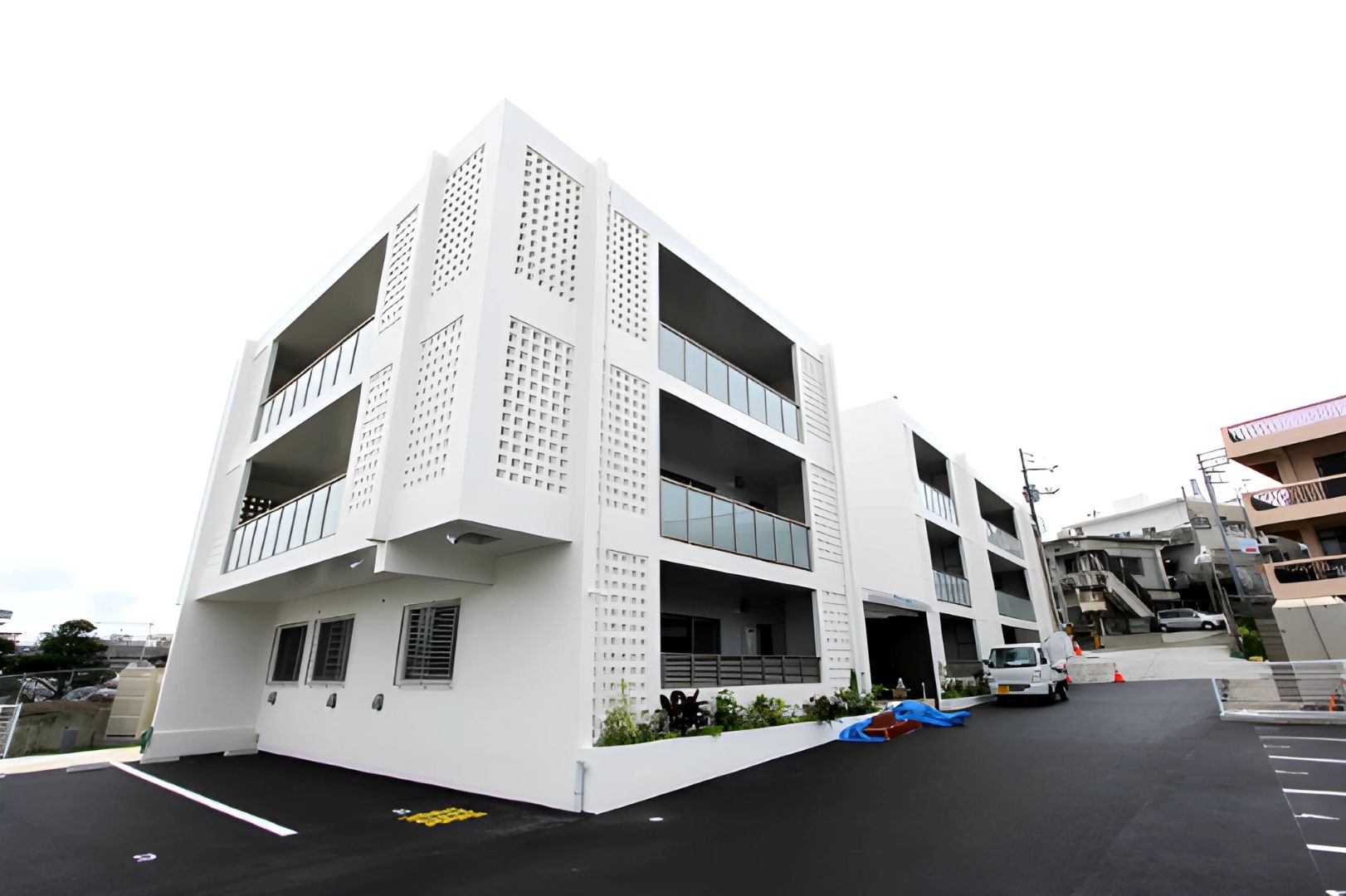 沖縄市園田 S共同住宅の画像